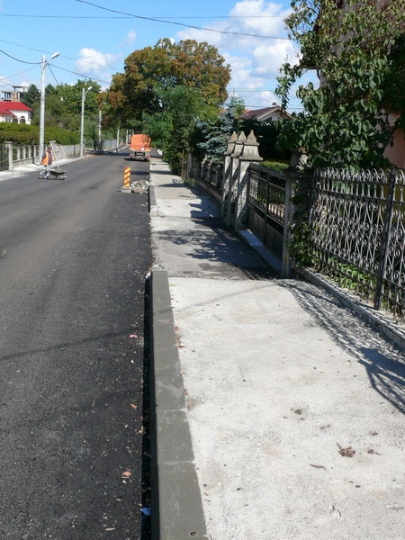 2.2 Asternere strat beton trotare 4.jpg